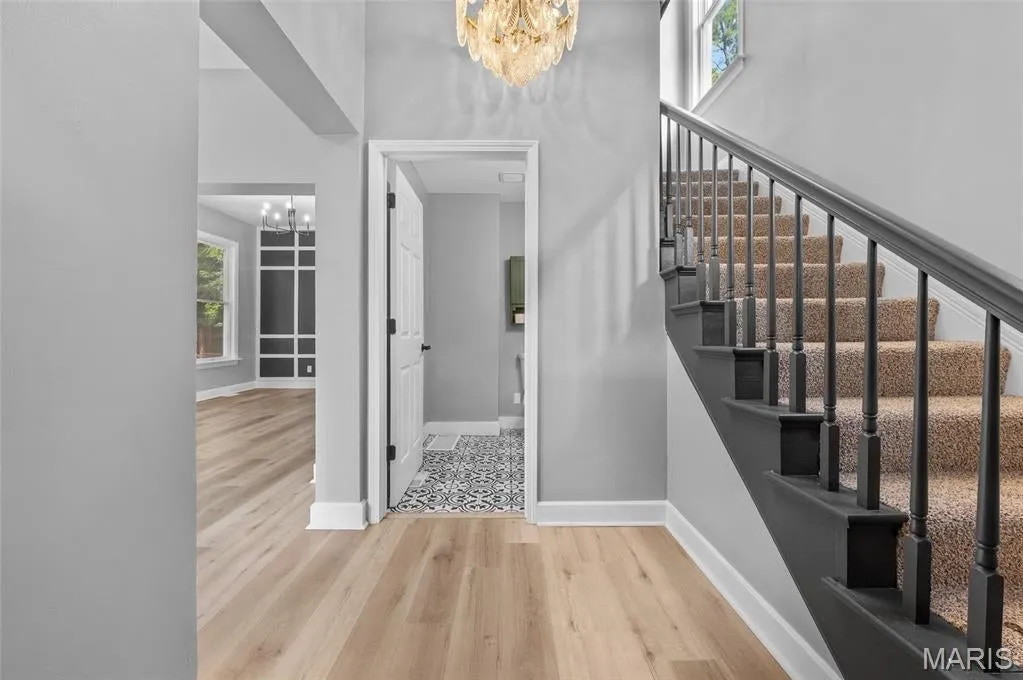 Grand entry and staircase